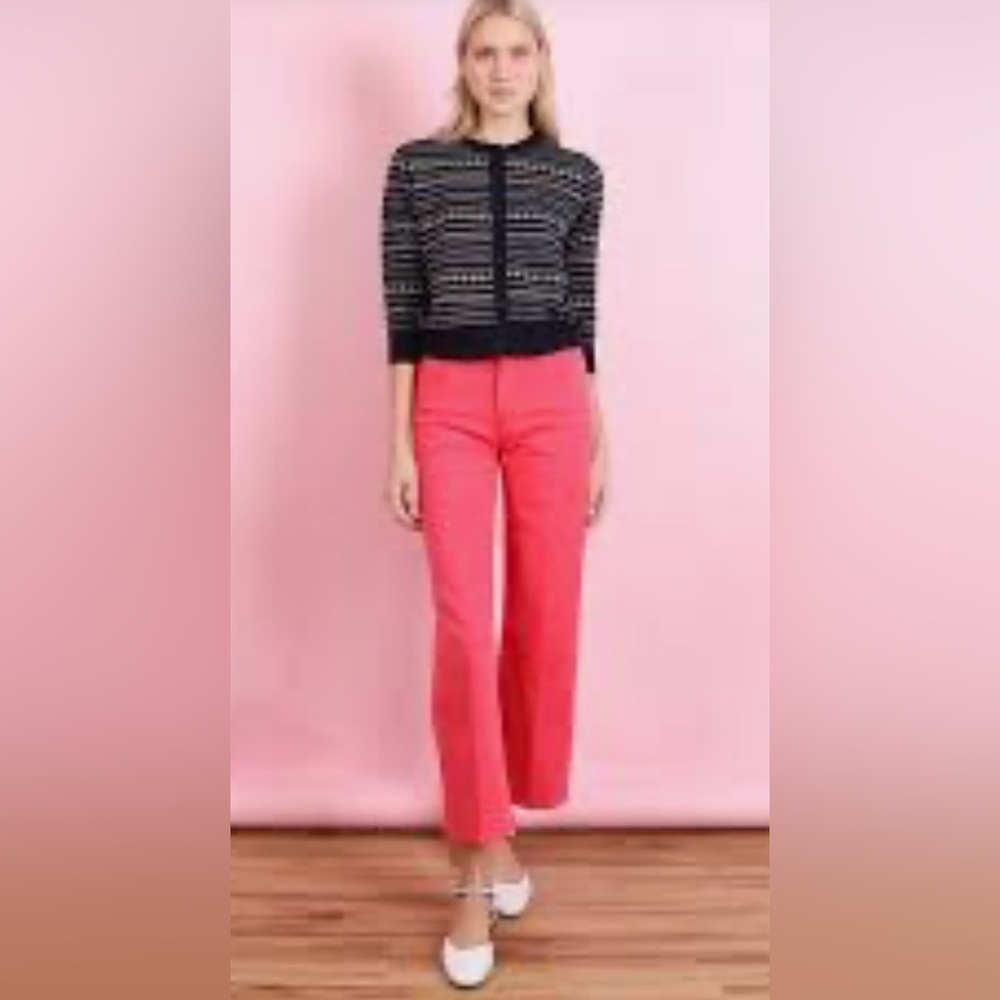 MOTHER The Mid Rise Maven Flood in Play Date. Vibrant Pink Denim. So cute 💗💗💗💗
